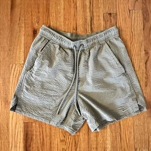 Nike Unlimited Dri-FIT 5” Seersucker Versatile Shorts